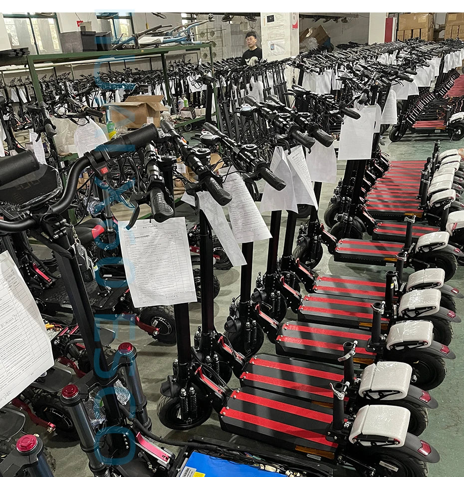 11inch Off Road Electric Scooter Dual Motor 85km/h Electric Scooter Adult 72V 6000W Powerful Electric Kick Scooter for Adults
