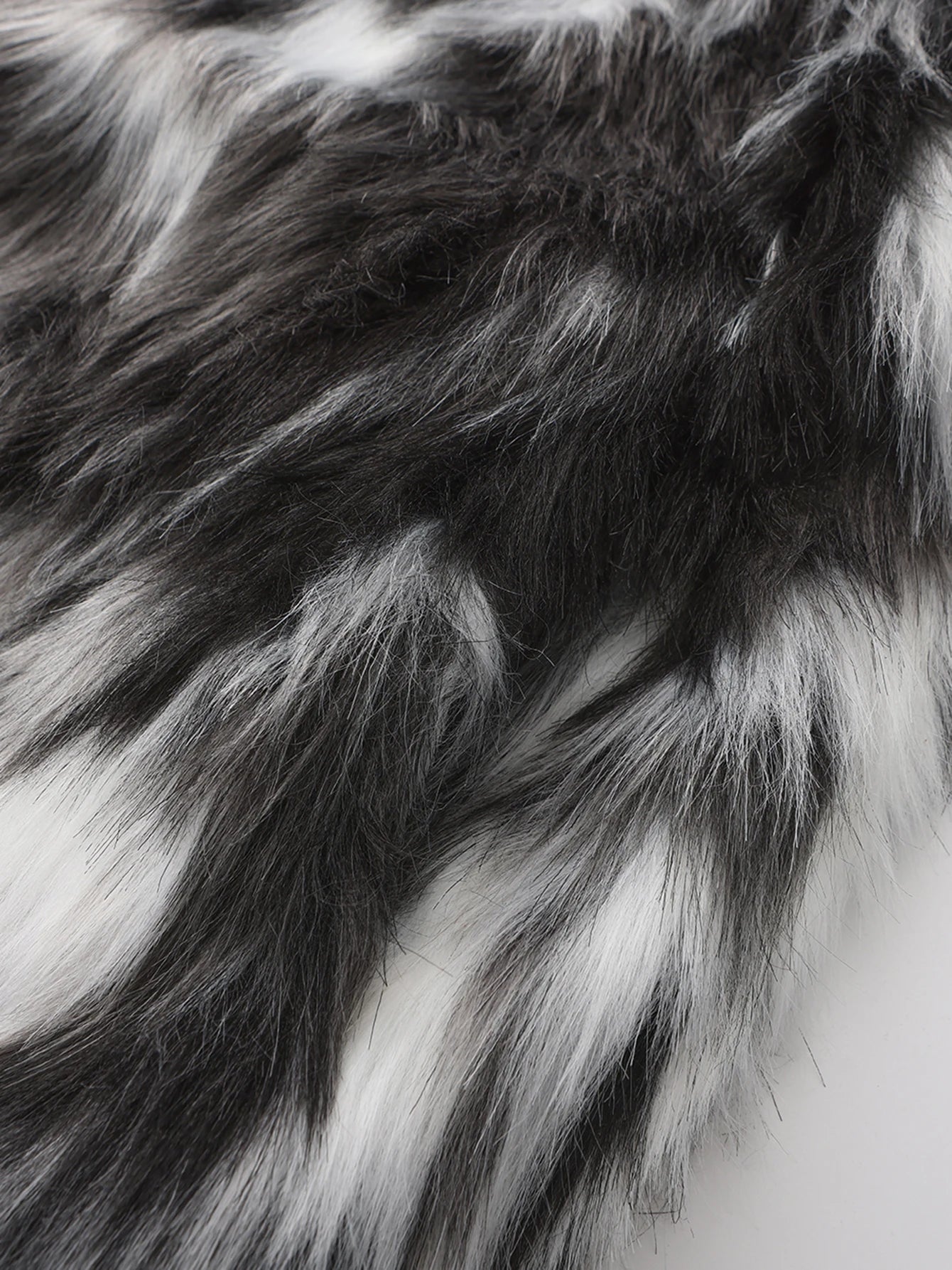 Men`s Luxury Faux Fur Hoodie Vest Long Coat Sleeveless Jacket Winter Fluffy Warm Outwear Plush Overcoat with Pockets With Hood