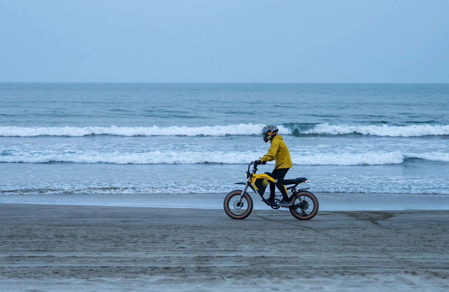 Electric Off-Road Bike Luckeep M5 Max 20x4" 2000W,37.5Mph,80Mile,52V 20Ah,7 Speed, Wide Tire All Terrain E-Bike,New