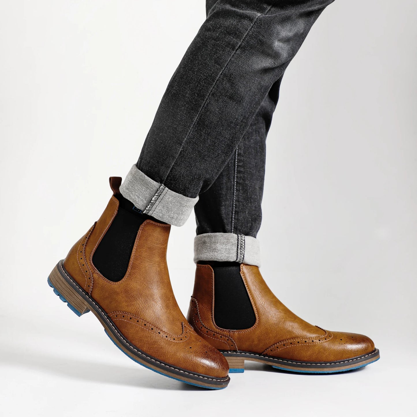 Classical Brogue Chelsea Men Boots Comfortable Fashion Leather Boots