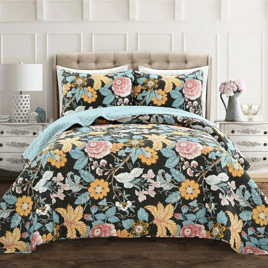 Reversible Cotton Quilt Set in King Size with Black and Blue Floral Pattern