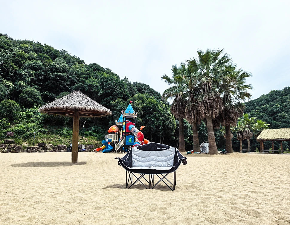 WESTTUNE Double Camping Chair Oversized Loveseat Outdoor Couch Heavy Duty Outdoor Folding Chair with Cup Holder Support 440 lbs