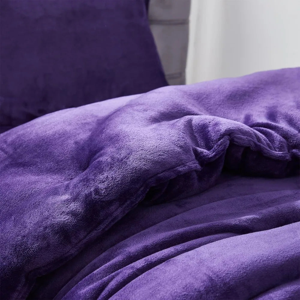 Luxurious Alaskan King Size Coma Inducer Comforter Set with Plush Filling in Parachute Purple