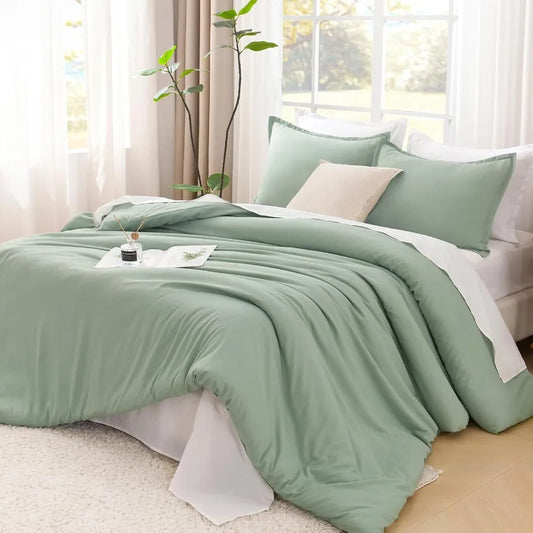 Lightweight Sage Green Full Size Bed Set with 3 Pieces Soft AllSeason Down Alternative Quilt Blanket for Cozy Bedroom Comfort I