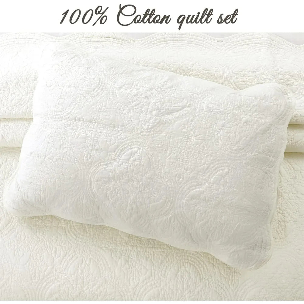 100% Cotton Medallion Off White Matelasse Embossed Bedding Quilt Set, Reversible Lightweight Bedspread