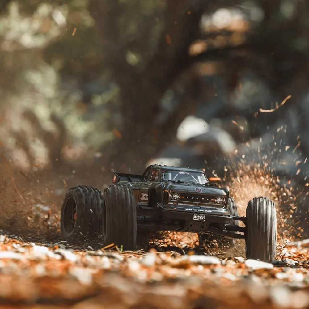 RC Truck Outcast 4X4 4S BLX 1/10TH 4WD Stunt Truck RTR (Battery and Charger Not Included), Gunmetal,