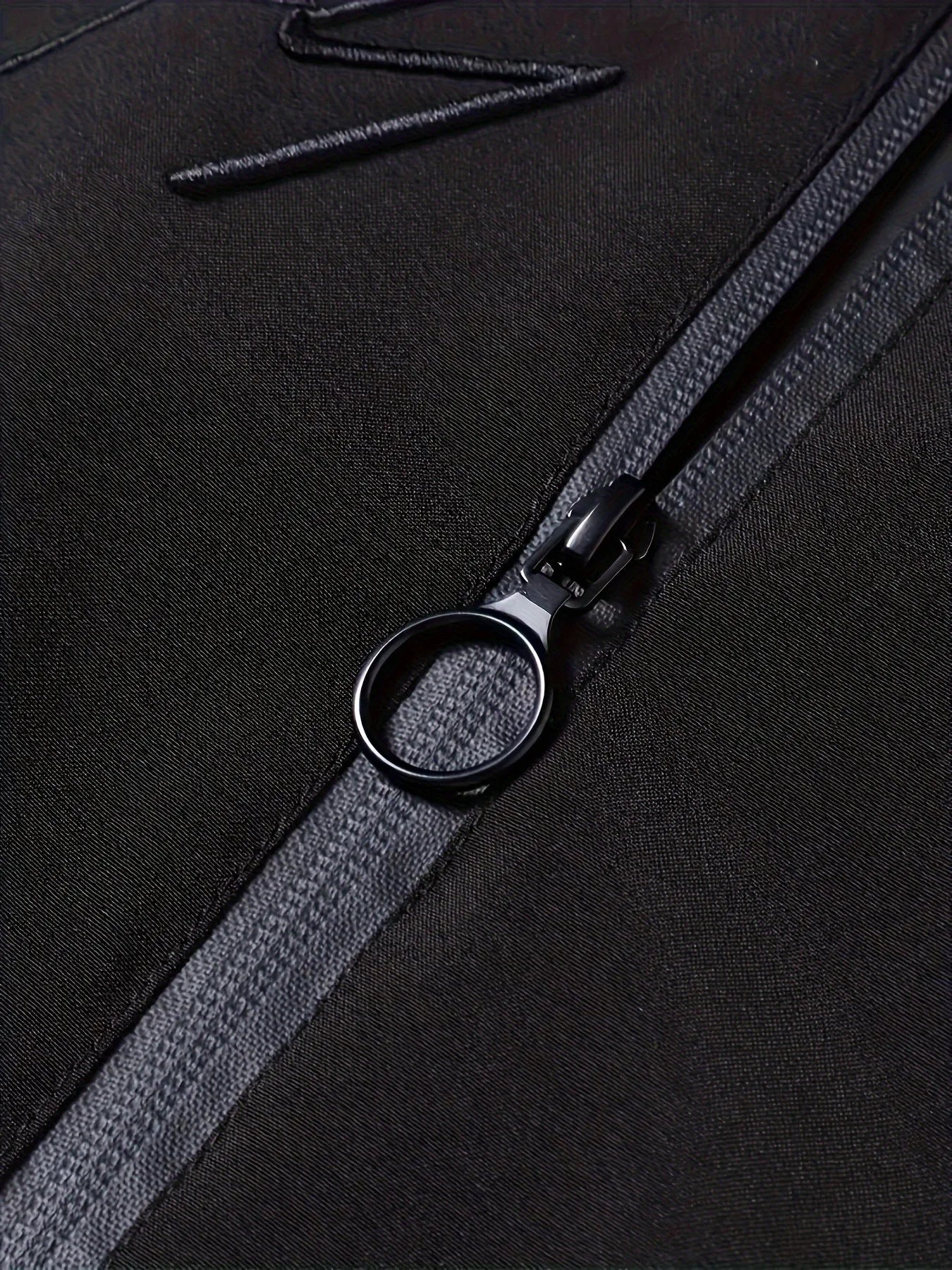 Trendy men's alphabet embroidered bomber jacket - stylish design, versatile casual style