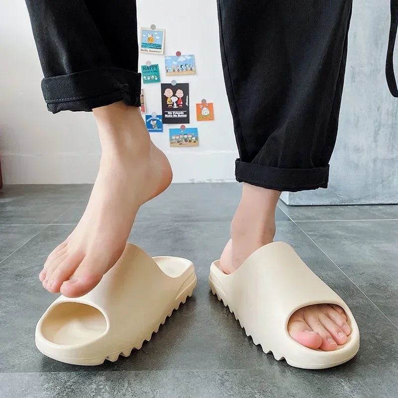 Brand High Quality Super Soft EVA Sole Summer Slippers for Men Bathroom Slippers Home Slides Couple Beach Sandals Male Slipper