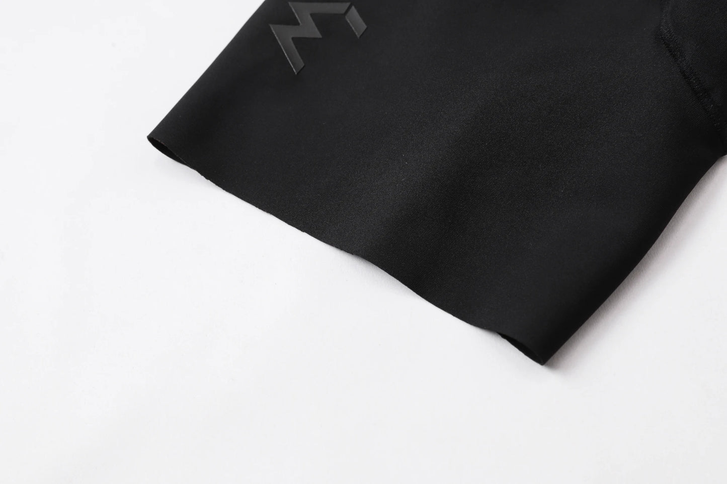 YKYWBIKE Men Cycling Bib Shorts Italy Padding 7Hour Riding 3D Bicycle Bibs Pants Breathable Hollow Back Seamless Road Bike Pants