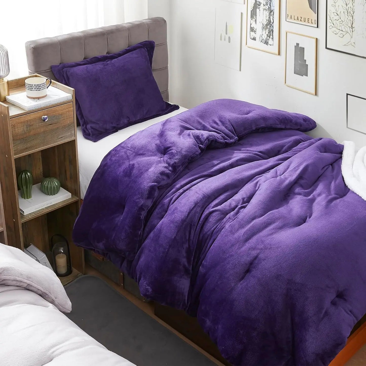 Luxurious Alaskan King Size Coma Inducer Comforter Set with Plush Filling in Parachute Purple