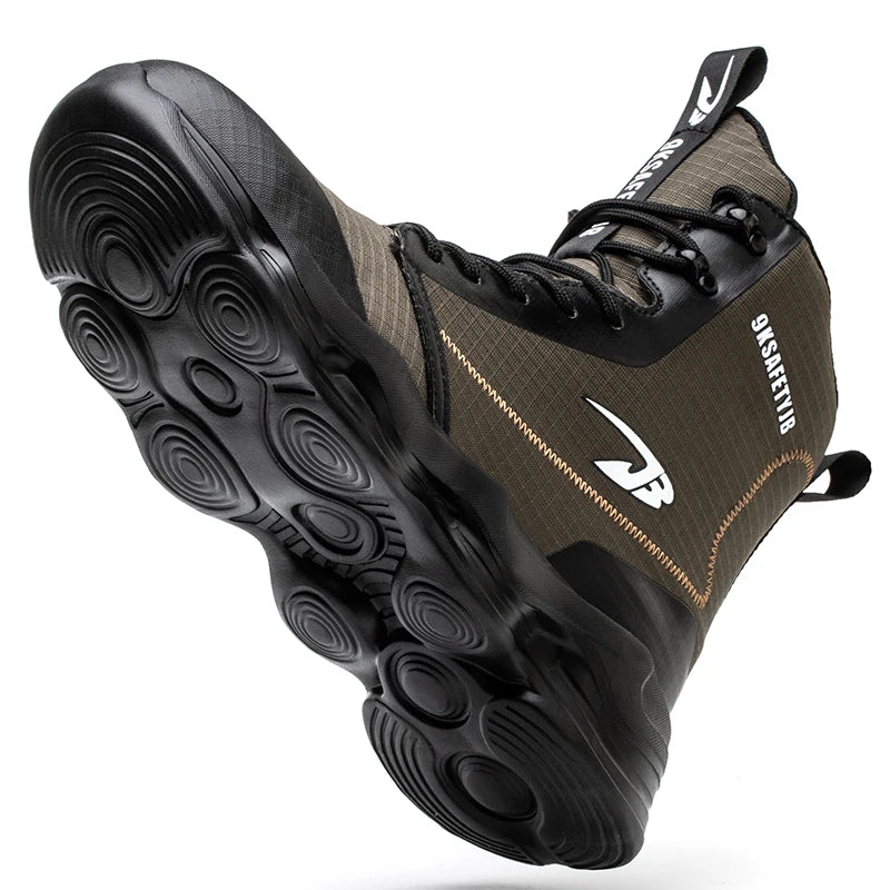 Fashionable breathable anti-smash and anti-puncture safety shoes