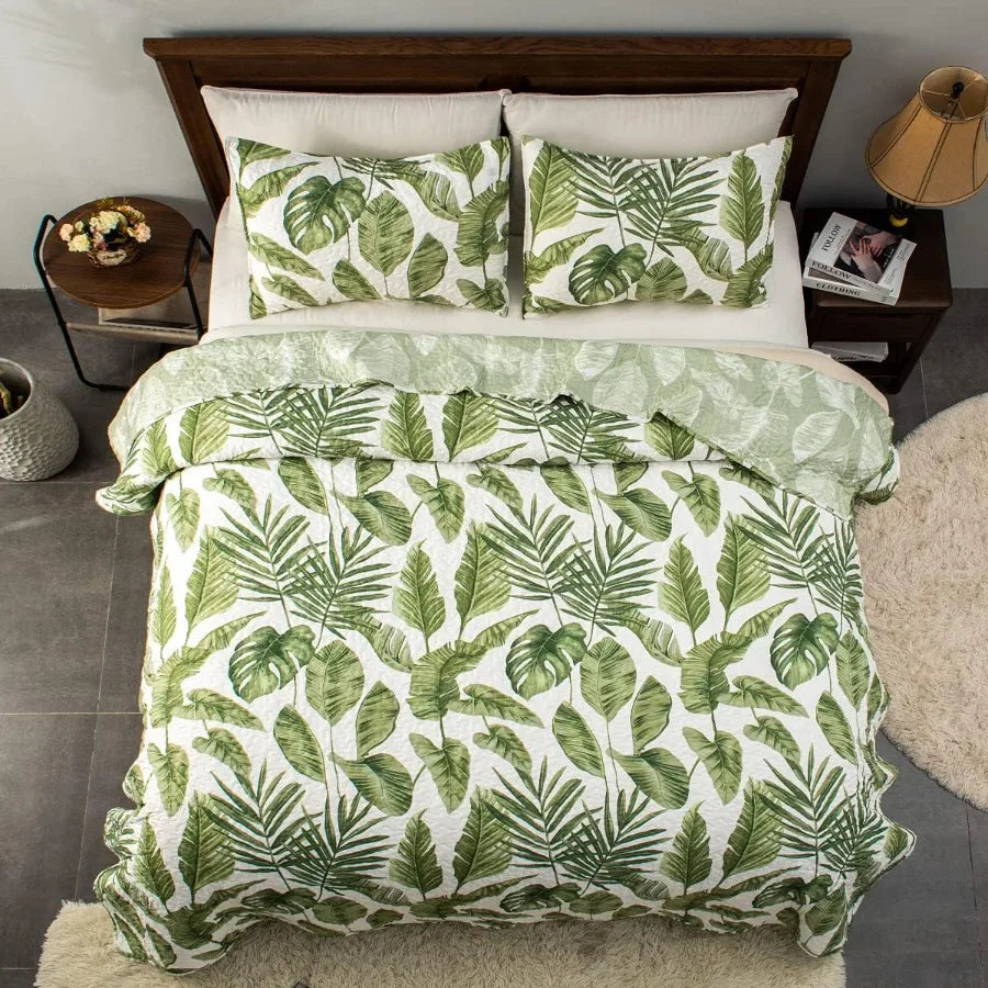 Queen Size 3Piece Quilt Set with Green Palm Leaves and Tropical Plants Design for Modern Bedroom Decor Soft Cotton Fabric Ideal