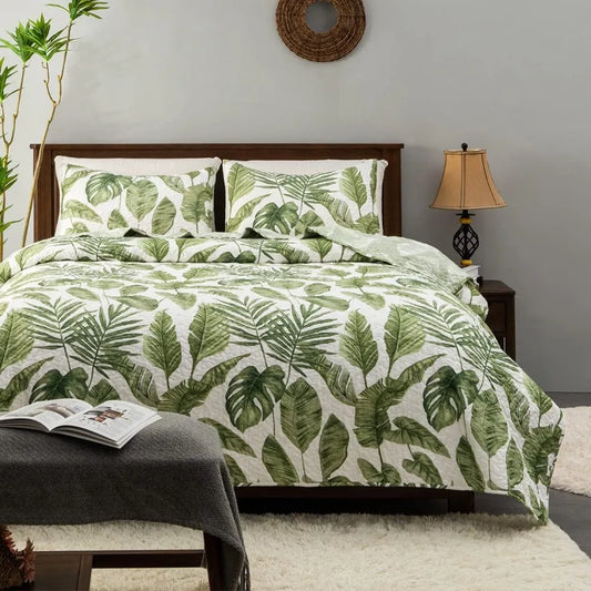Queen Size 3Piece Quilt Set with Green Palm Leaves and Tropical Plants Design for Modern Bedroom Decor Soft Cotton Fabric Ideal