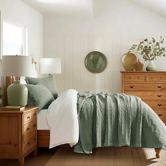 King Size Stonewashed Cotton Quilt Set, Ultra Soft Oversized Coverlet with Lightweight Crinkle Stitch Pattern