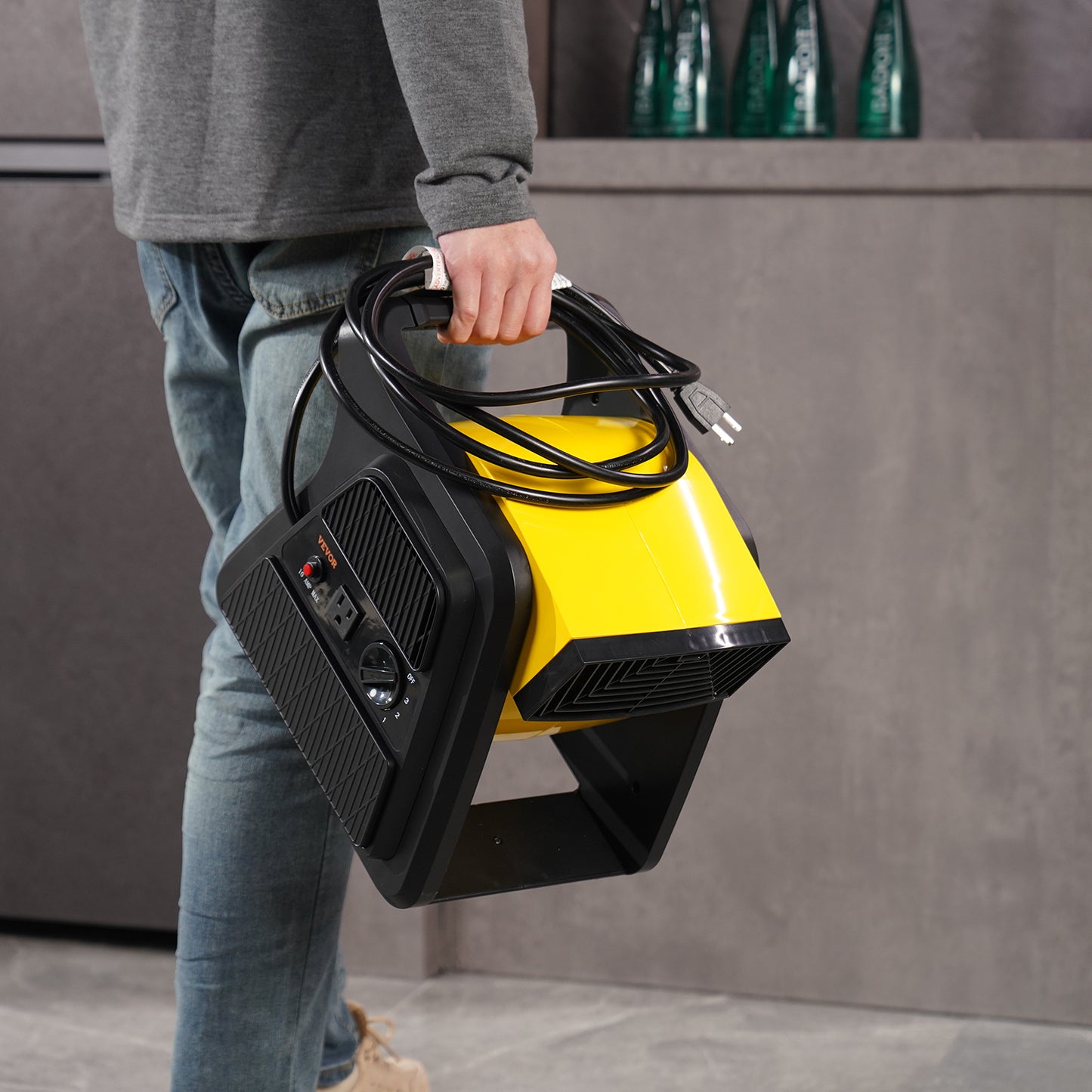 SucceBuy Pivoting Utility Fan 600 CFM High Velocity Floor Blower 300° Blowing Angle Air Mover for Drying Cooling Ventilating